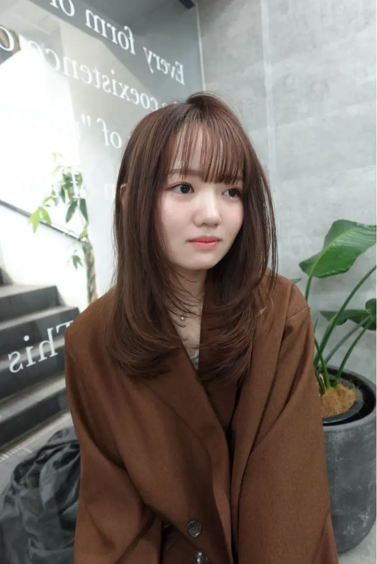 ロング レイヤーカット カット 🌿透明感レディース パーマデザインナツミのヘアスタイル