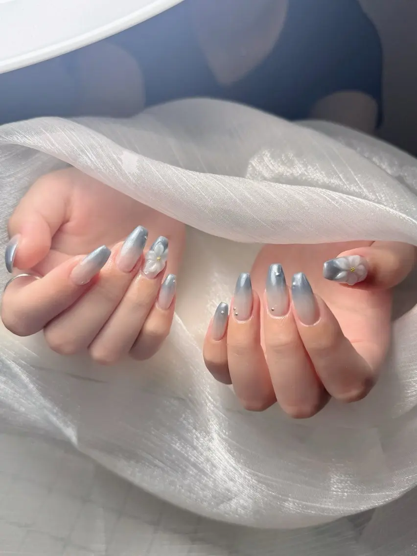 ネイル チークネイル フレンチネイル グラデーション 韓国ネイル マグネットネイル ハンドネイル Hana Nailのネイルデザイン