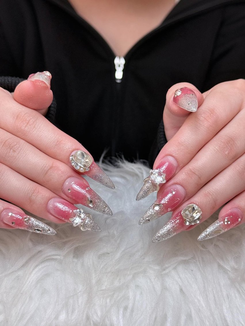 ネイル アートネイル 成人式 ジェルネイル ニュアンスネイル 夏ネイル ハンドネイル Jenn Nail Salonのネイルデザイン