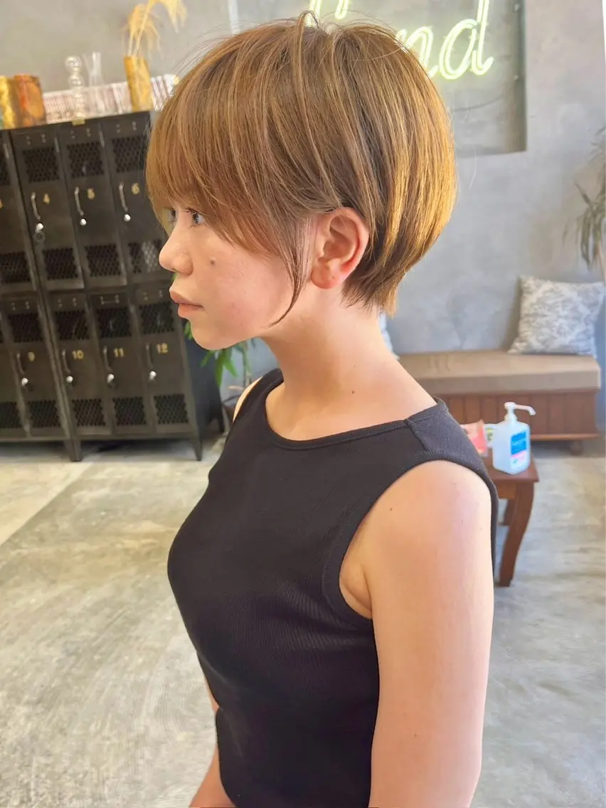 ショート ショートボブ 韓国風カラー ボブ くびれヘア エギョモリ ボブ/顔周りカット /縮毛矯正/鈴木隆太のヘアスタイル