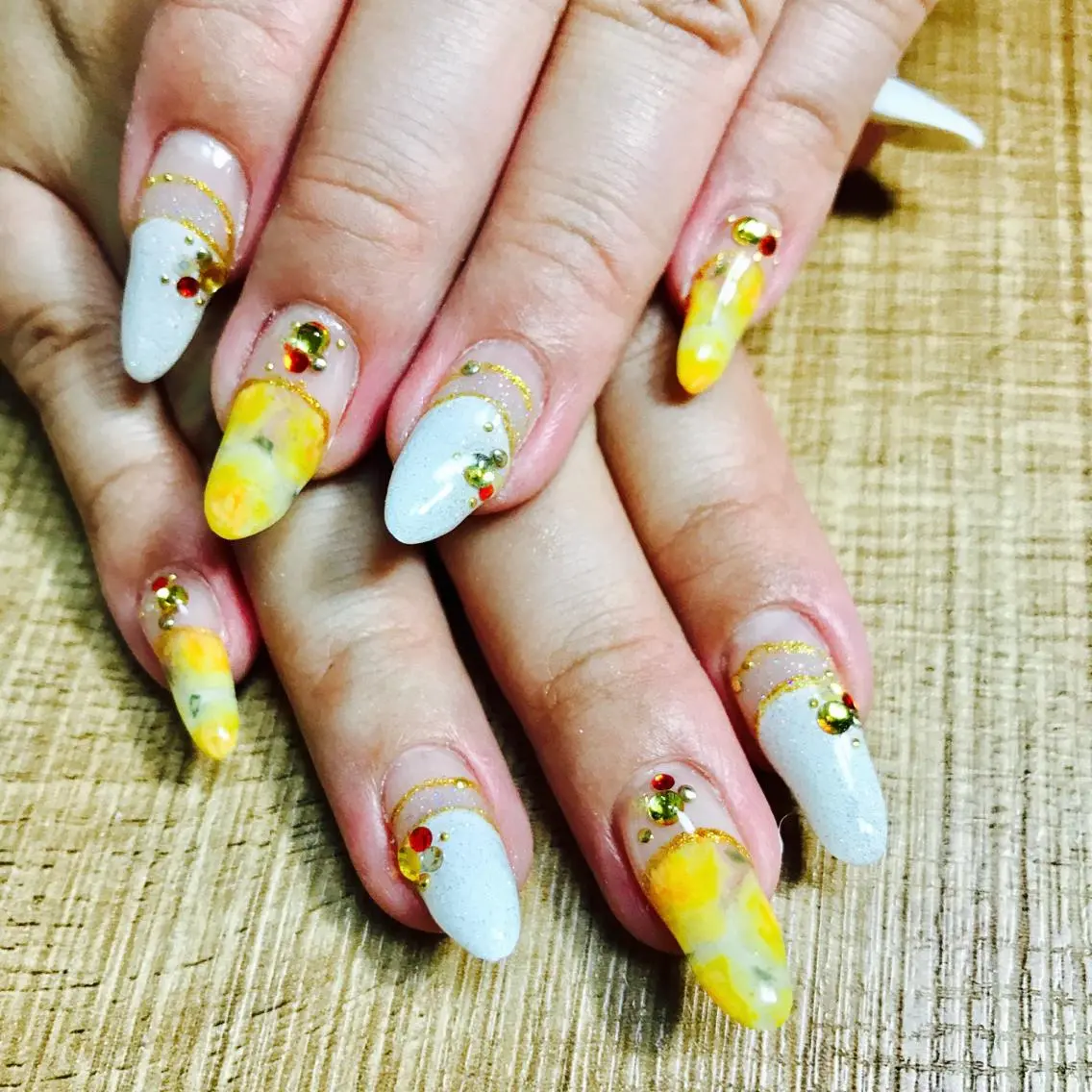 ネイル アートネイル 安藤 Charlotteのネイルデザイン