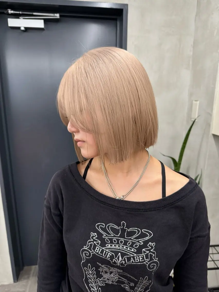 ミディアム カラー アッシュ ベージュカラー ブリーチ ケアブリーチ ダブルカラー カット ヘアカラー トリートメント ブリーチ ハイトーン 特化🌈フジタハルキのヘアスタイル