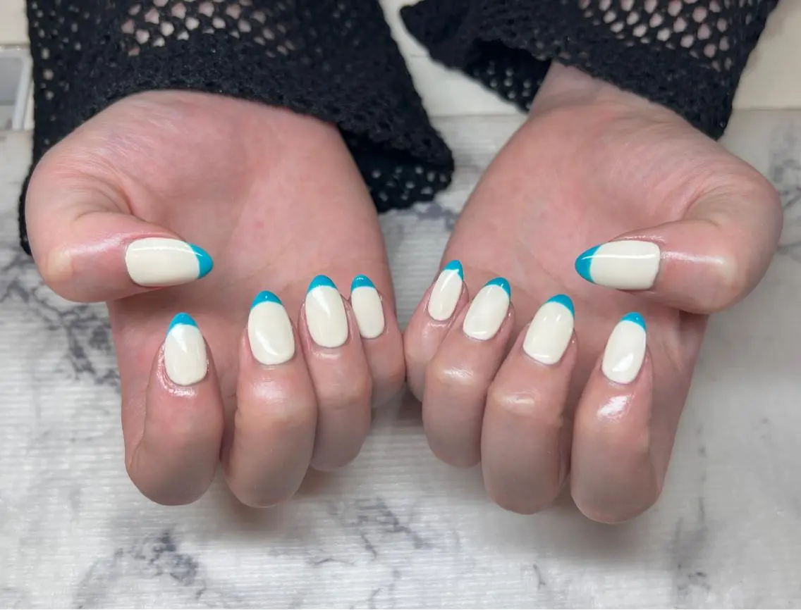 ネイル フレンチネイル ハンドネイル いちじゅう あおいのネイルデザイン