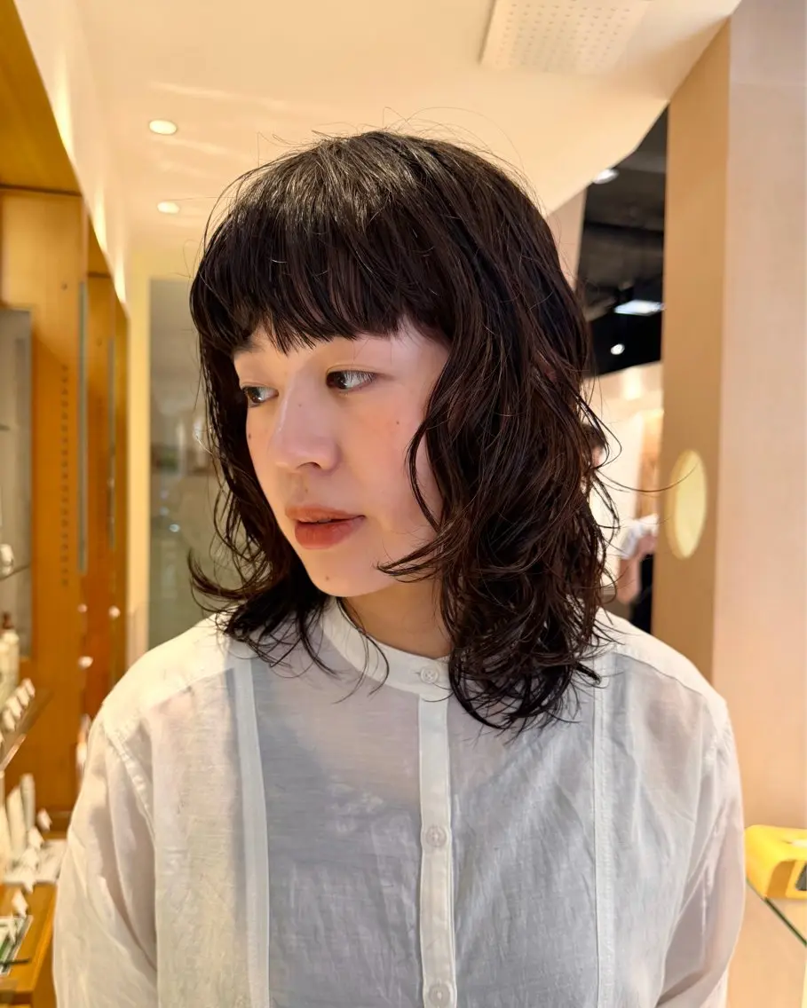 セミロング パーマ 吉永 琴香のヘアスタイル