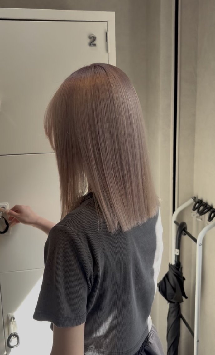 セミロング 吉田 光佑のヘアスタイル