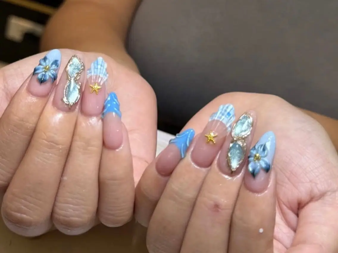 ネイル オーロラネイル ボルドー ブラウン 氷ネイル・うるうるネイル キラキラネイル ハンドネイル Sora  Nail 長さ出し専門店のネイルデザイン