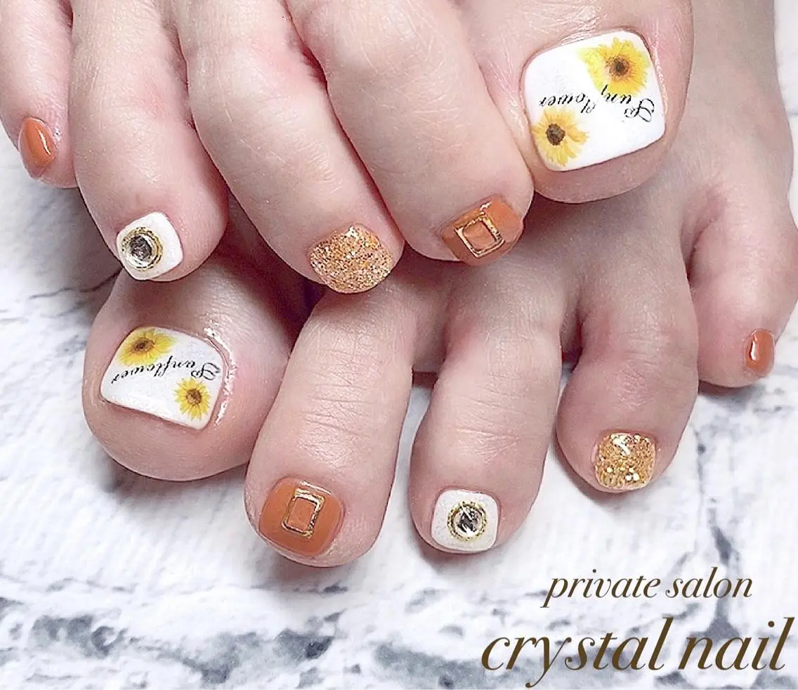 ネイル フットネイル フットネイル Crystal Nailのネイルデザイン