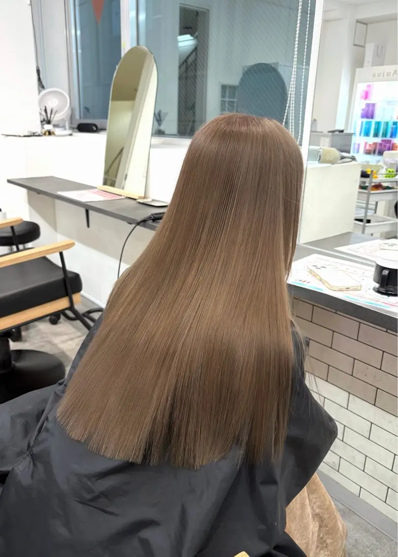ロング カラー ベージュカラー ヘーゼル ヘアカラー ブリーチ/レイヤー/ 透明感/ダメージレスのヘアスタイル