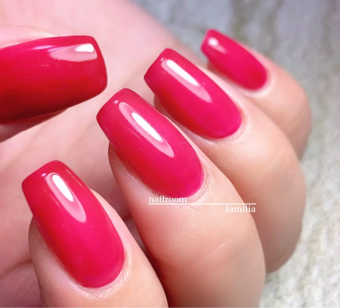 ネイル ハンドネイル -nailroom- familiaのネイルデザイン