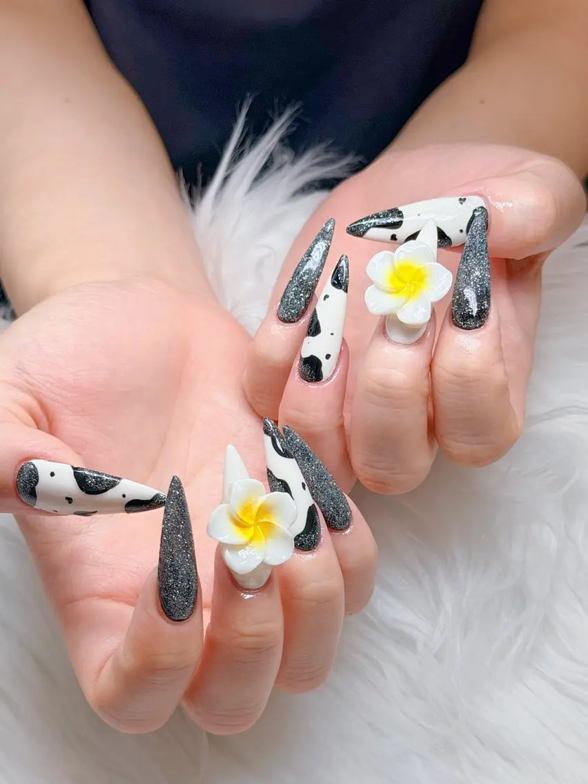カラー RUBY NAIL& BEAUTY SPAのネイルデザイン