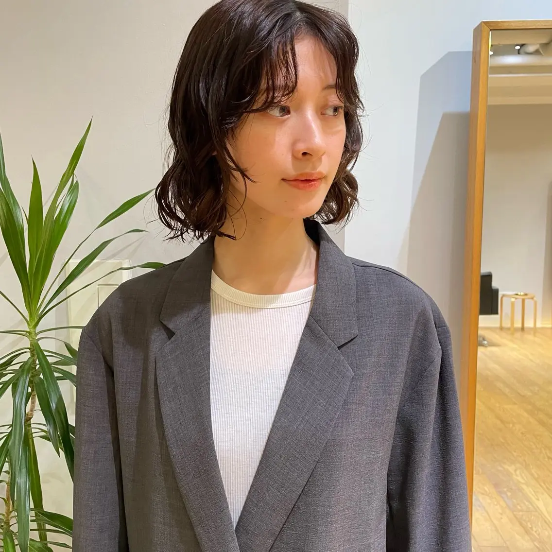 ミディアム カット パーマ 大橋 芽衣のヘアスタイル
