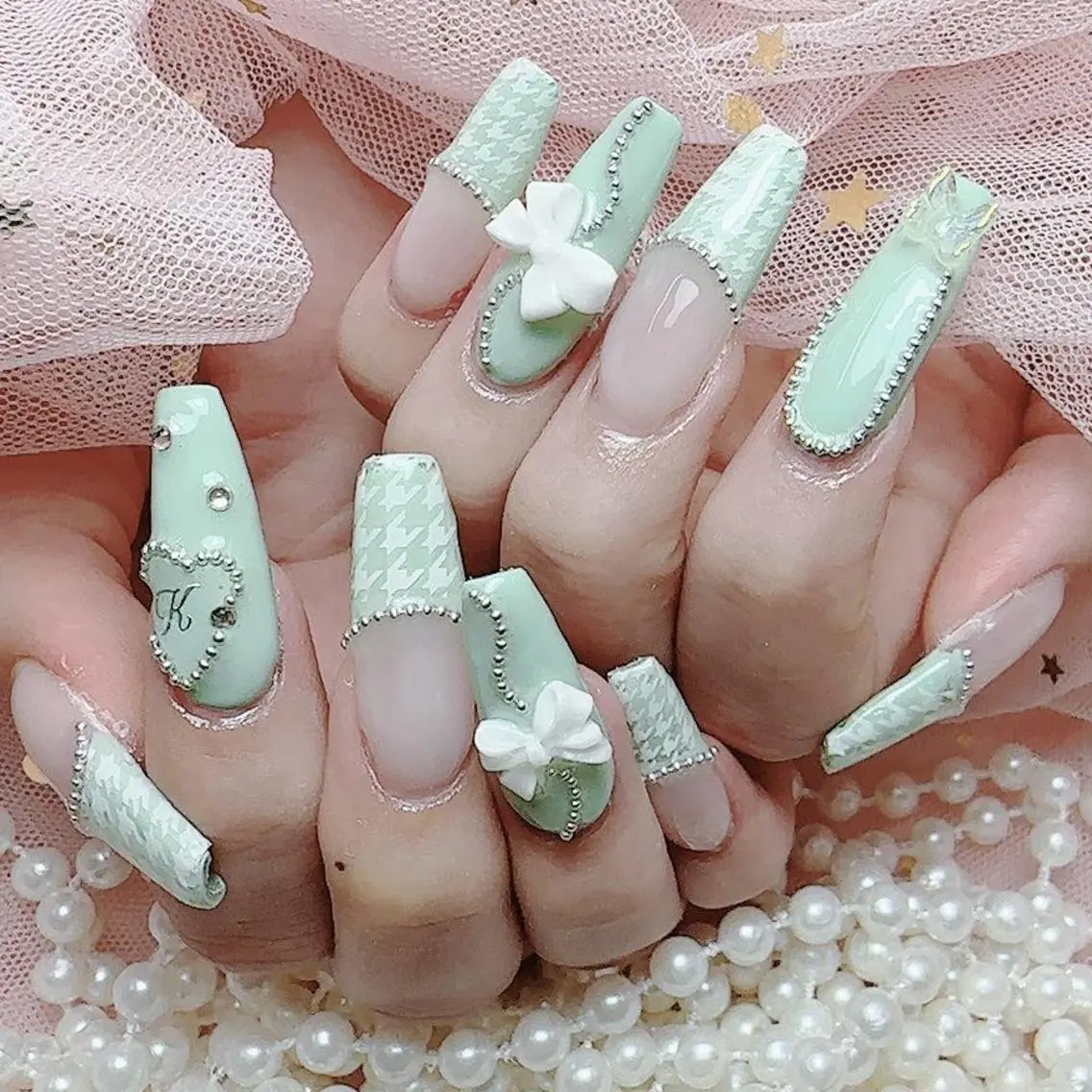 ネイル 🎀 Queens 高田馬場🎀のネイルデザイン
