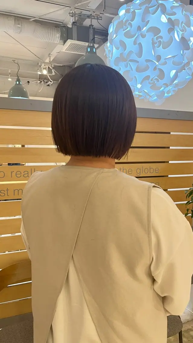 ショート ボブ カット 佐藤　ひなの ／艶髪のヘアスタイル