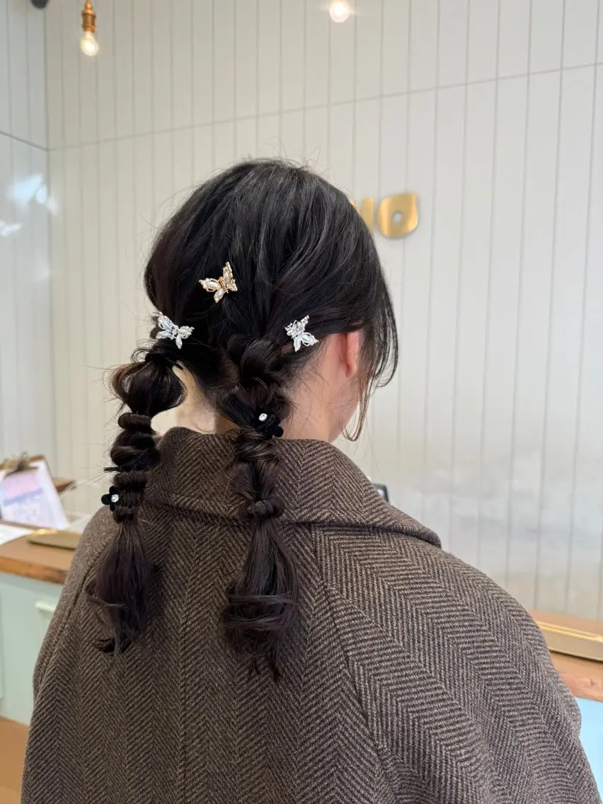 セミロング 金山 友香🕊のヘアスタイル