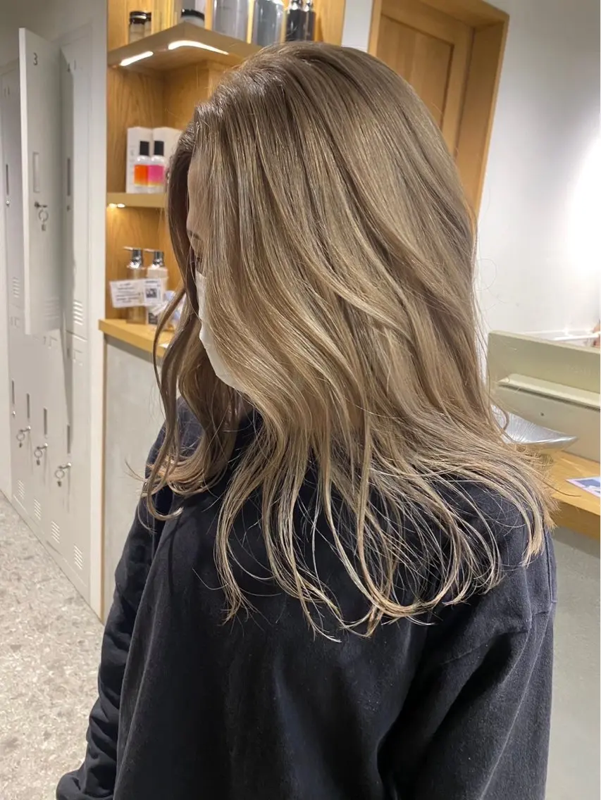 カラー ヘアカラー ️🩵LUFE ayano️🩵のヘアスタイル
