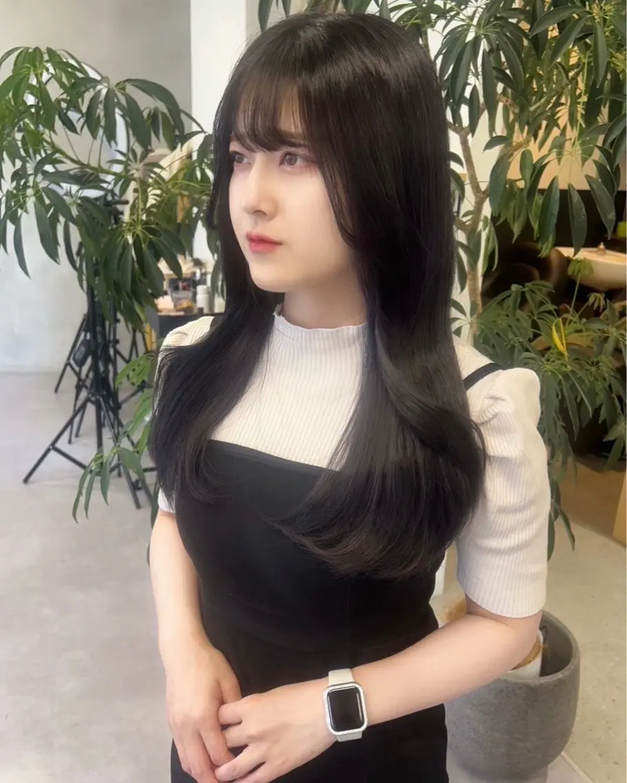 カラー ディープパープル ami omochaのヘアスタイル