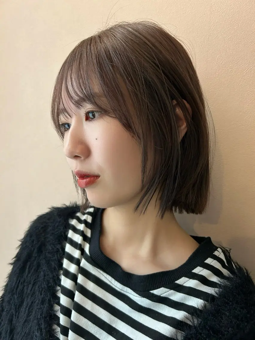 ショート カラー グレージュ カット ヘアカラー トリートメント hubhair レイヤー/透明感のヘアスタイル