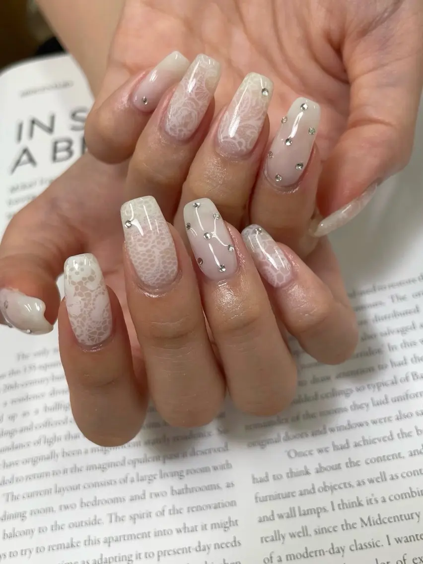 ネイル ハンドネイル nuás ニュアーズ  miaのネイルデザイン