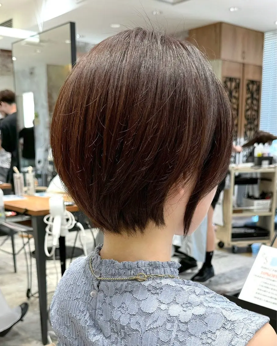 ショート カラー カット ヘアカラー トリートメント 💍新宿ショート 💍岩田莉奈のヘアスタイル