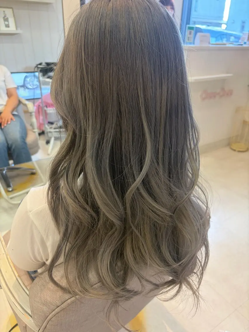ロング カラー ヘアカラー 沼田 孝志のヘアスタイル