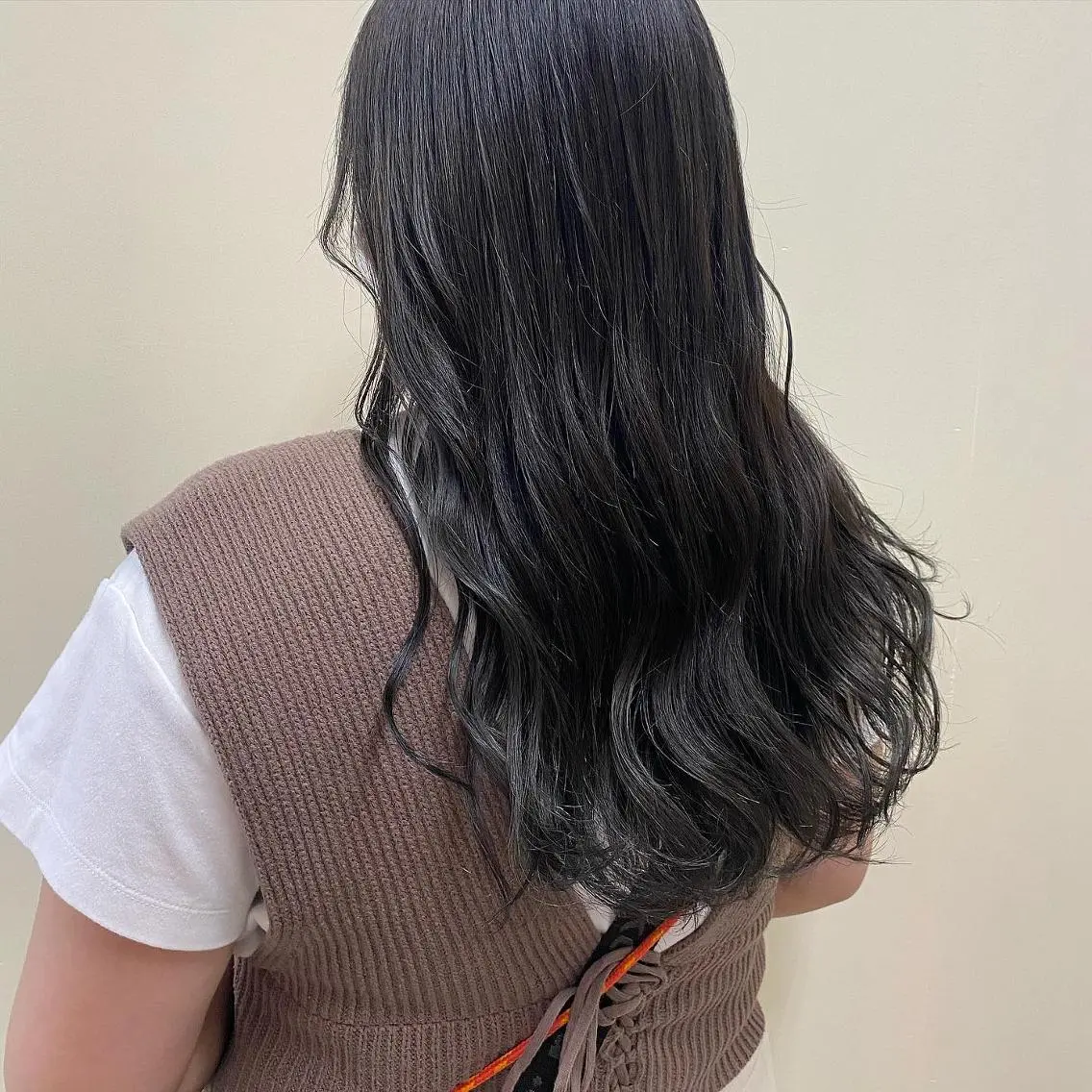 ミディアム カラー アッシュ 透明感カラー 清村 和音のヘアスタイル