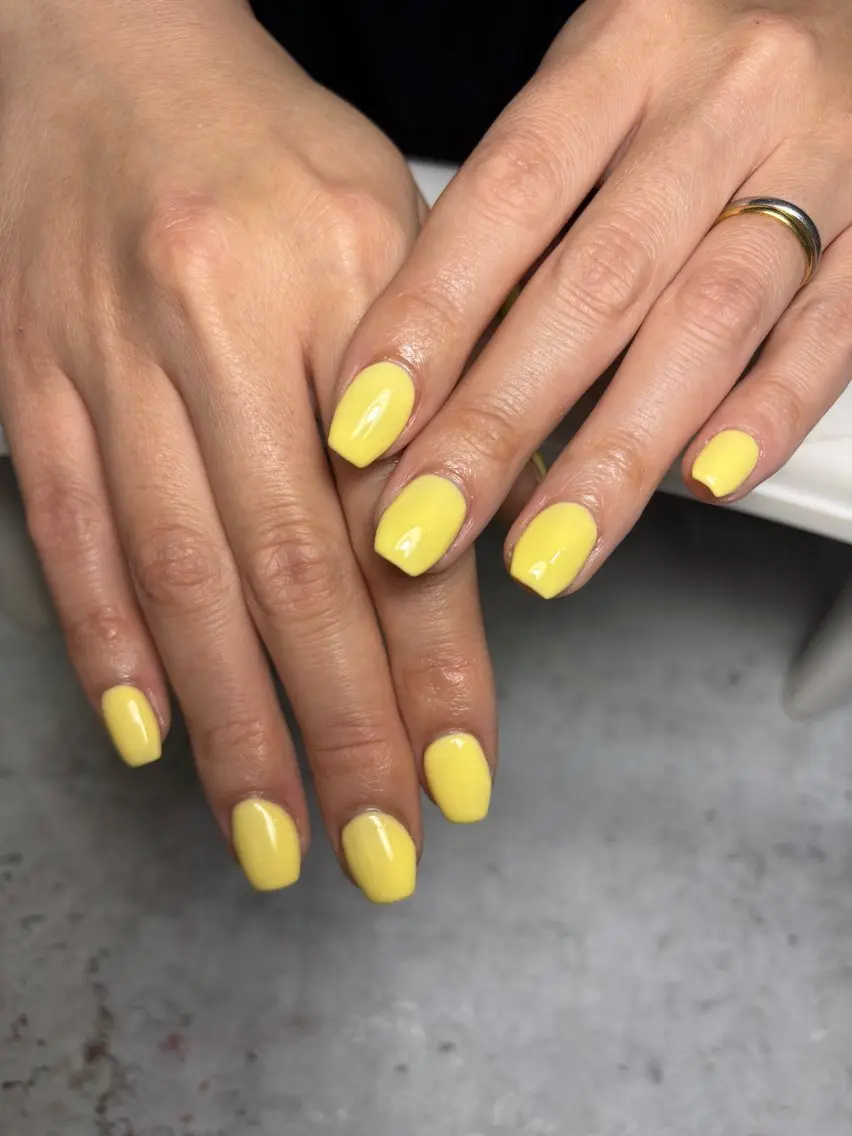 ネイル パステルネイル 黄色 ハンドネイル 大東市ネイルサロン 【KYURA】きゅらのネイルデザイン