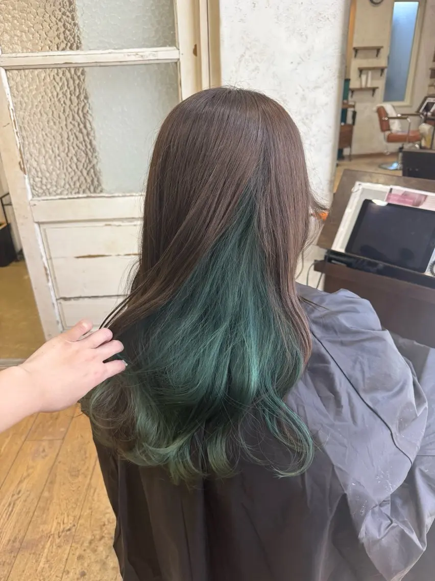 ロング カラー ブリーチ インナーカラー ハイトーンカラー 🍬Rinka🍬のヘアスタイル