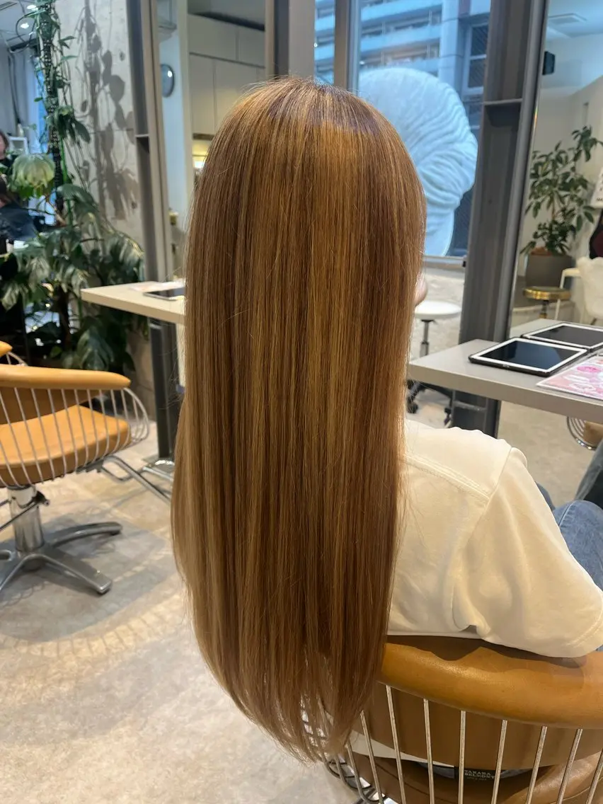 ロング カラー バレイヤージュ レイヤーカット ヘアカラー うしだ かおるのヘアスタイル