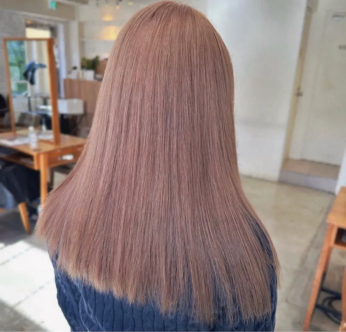 ロング カラー ベージュカラー ピンクカラー ピンクベージュ ロング ❤️アヤカ レイヤーカット❤️のヘアスタイル