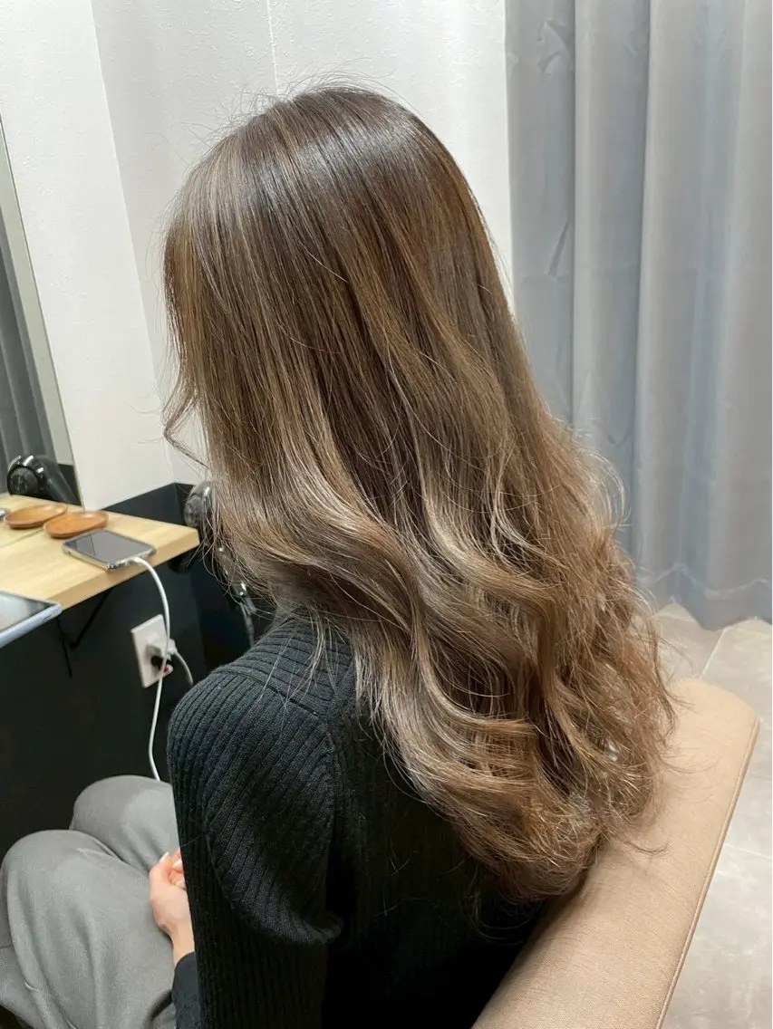 ロング カラー 古藤 朔のヘアスタイル