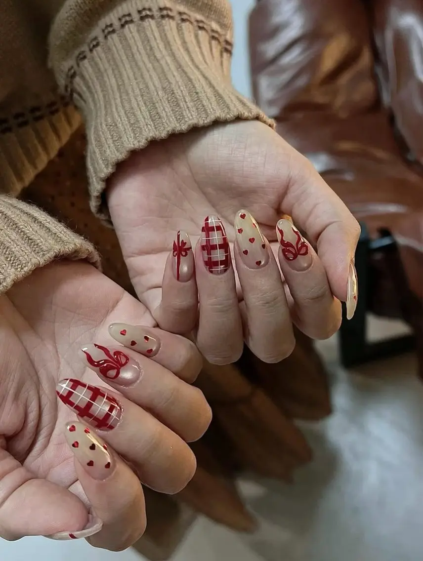 ネイル チークネイル フレンチネイル グラデーション キラキラネイル 韓国ネイル Minette nailHuongのネイルデザイン