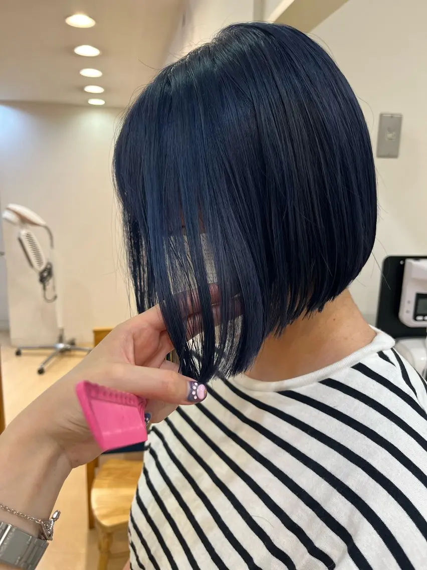 ショート カラー ブリーチ ブルーカラー ネイビーカラー ボブ 💠つたふうか/ 韓国/メンズヘア💠のヘアスタイル