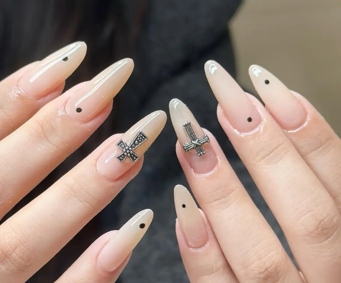 ネイル ハンドネイル ハンドケア 🍑 momo_nailのネイルデザイン