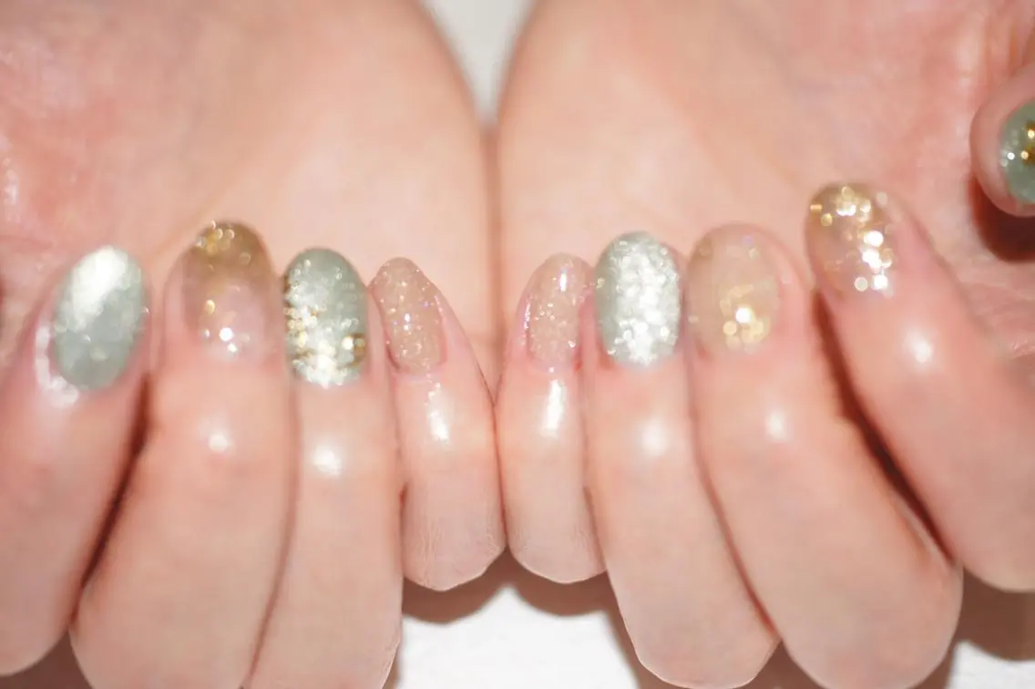 ネイル フラッシュネイル キラキラネイル ラメ(グリッター) nails muu まゆのネイルデザイン
