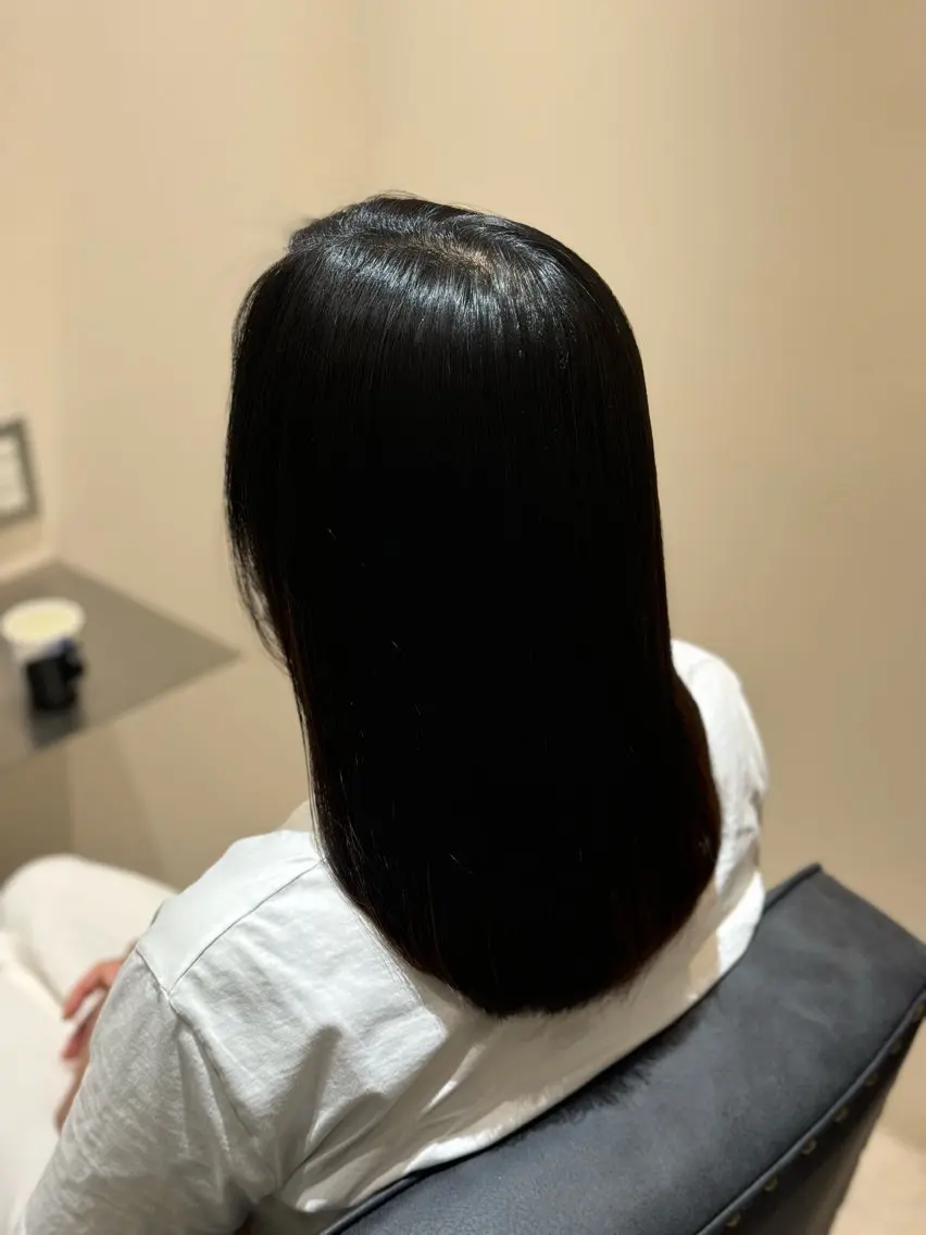 セミロング カット 黒島優香🦋 /縮毛矯正/髪質改善のヘアスタイル