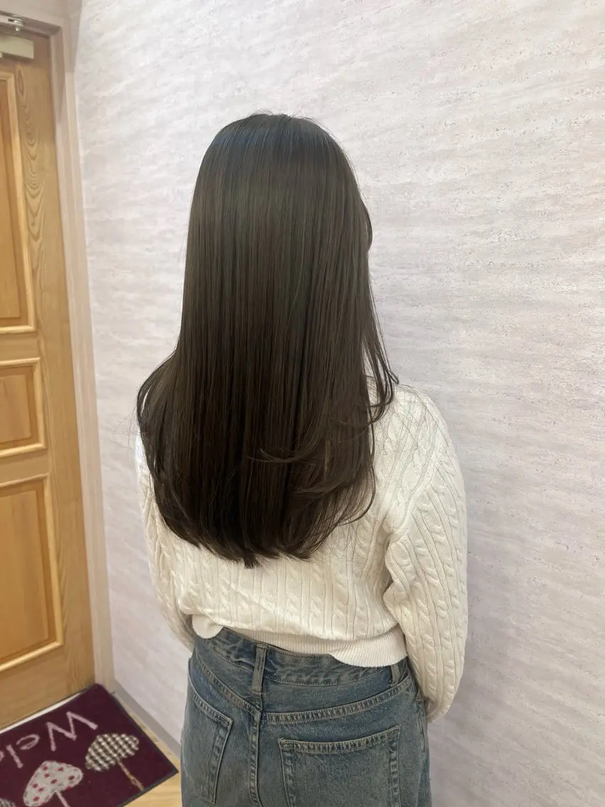 ロング カラー ベージュカラー オリーブベージュ "今"だけでない美髪 KOTOMIのヘアスタイル
