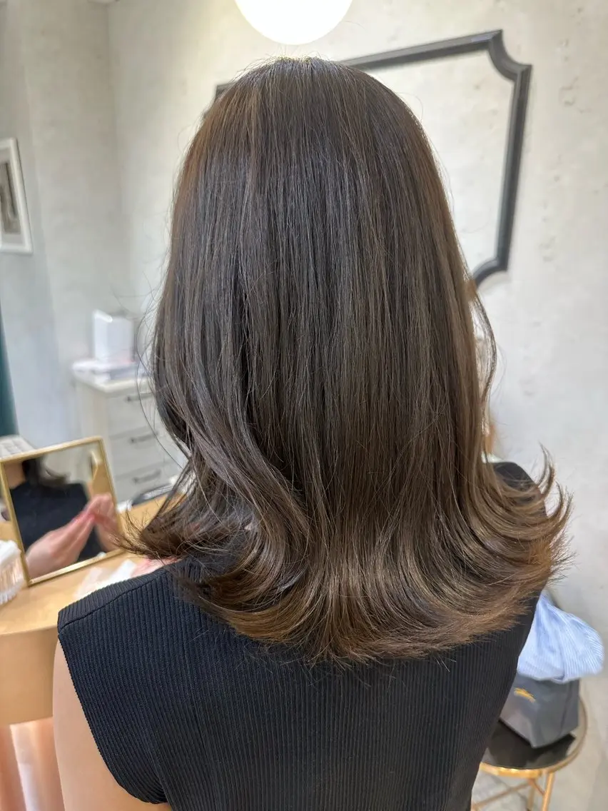 セミロング カラー カット ヘアカラー 縮毛矯正 トリートメント 🛑柔らか透明感 カラー🛑大谷のヘアスタイル