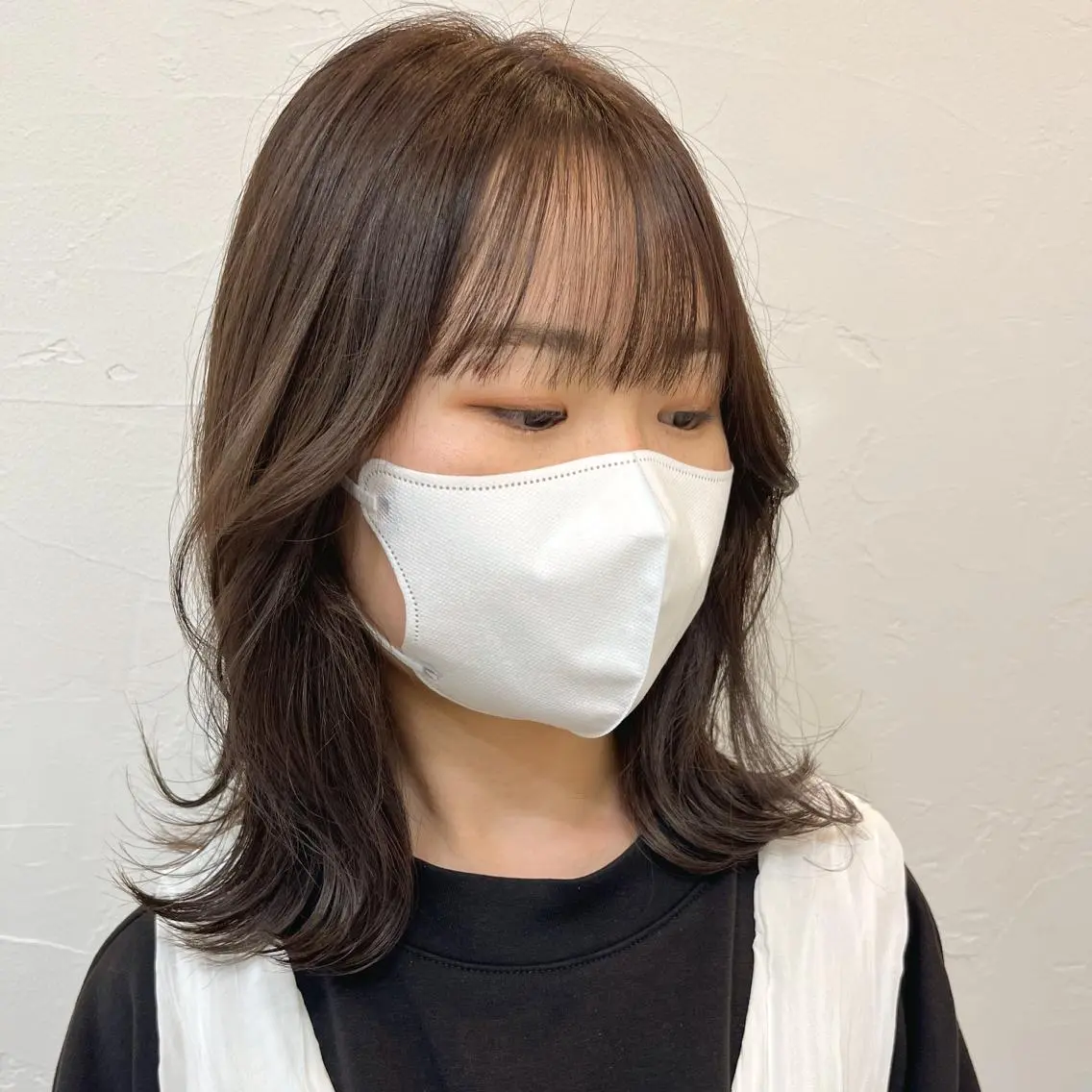 セミロング カット トリートメント CHIC 岩下真衣のヘアスタイル