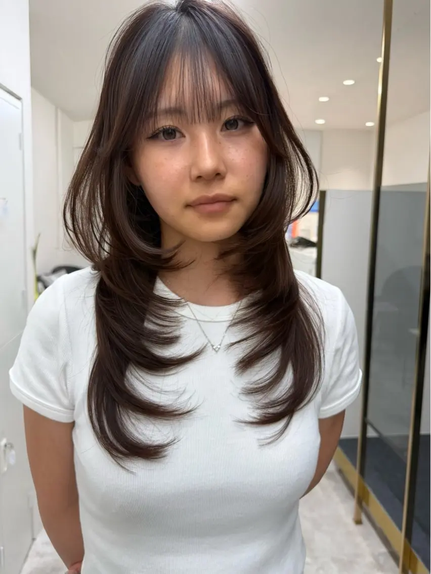 ロング ハイレイヤー レイヤーカット 似合わせカット 羽根田 果奈のヘアスタイル