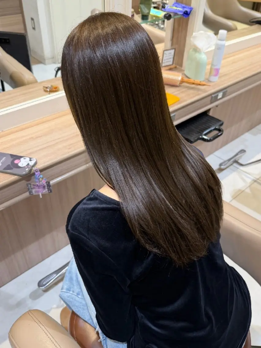 ロング ヘアカラー 狩生 美南海のヘアスタイル