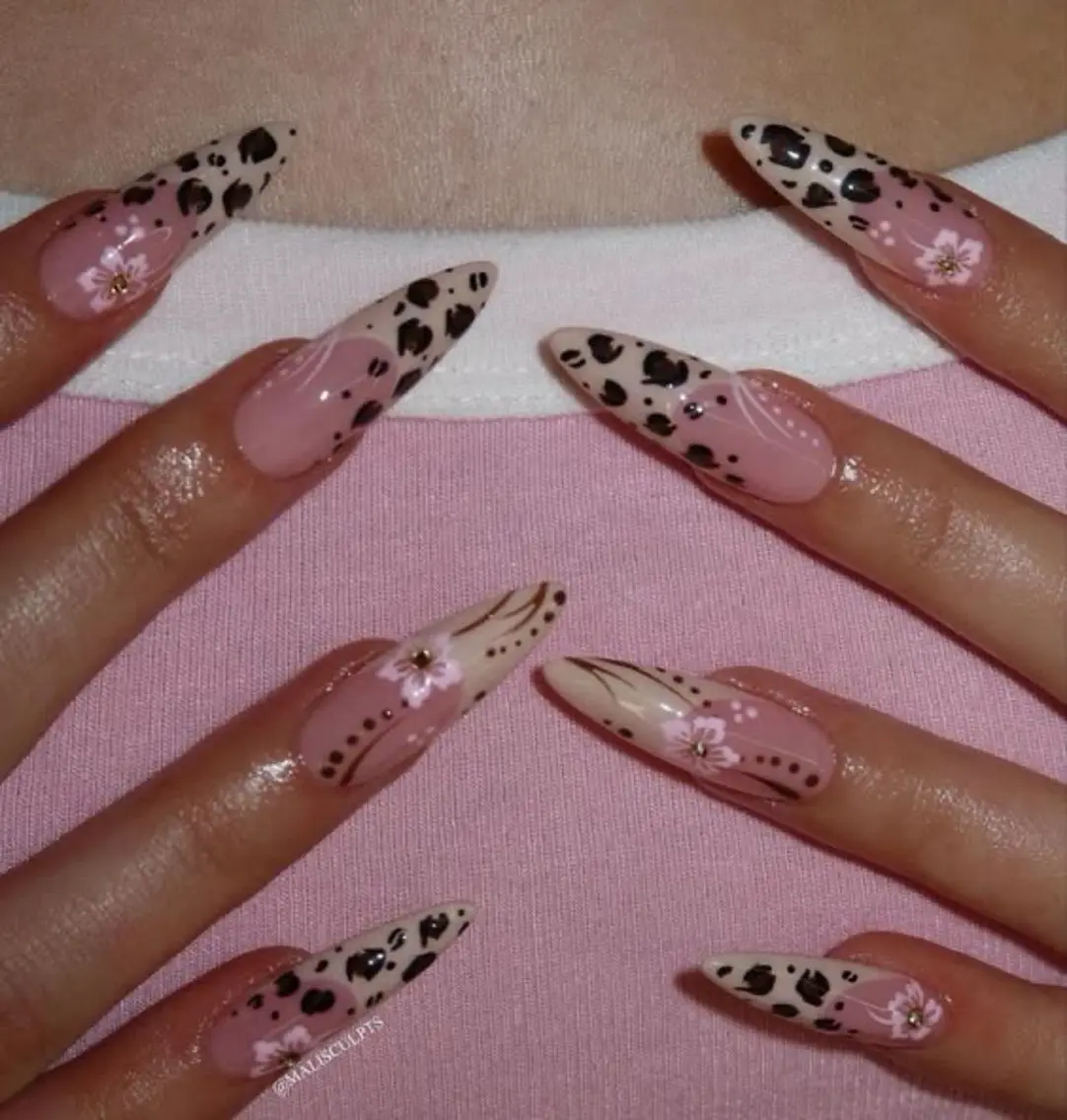 ネイル Queen Nail 柏店　クイーンネイルのネイルデザイン
