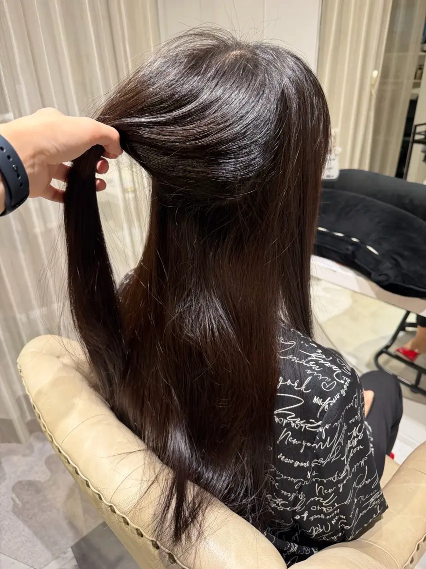 セミロング カット 縮毛矯正 福山髪質改善| 三宅星哉のヘアスタイル