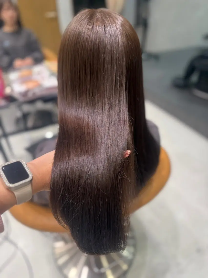 ロング カット ヘアカラー Rinka🌷🩶 グレージュカラー🫧のヘアスタイル