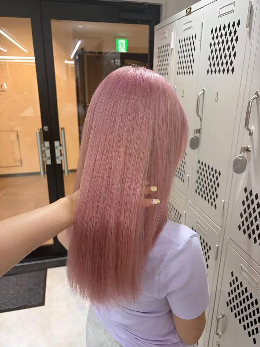 セミロング ヘアカラー トリートメント 🎀ブリーチ ハイト ーン ♡Kanon♡のヘアスタイル