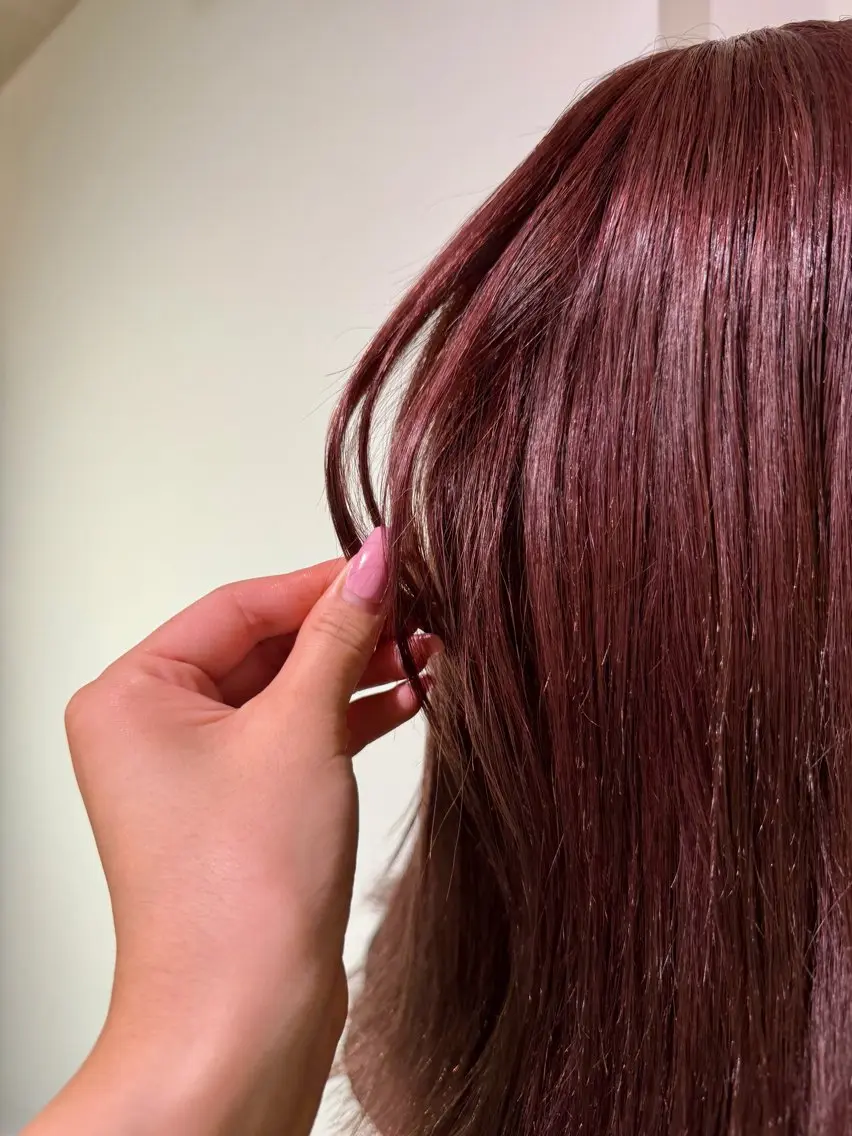 カラー ブリーチ ダブルカラー 安谷 彩香のヘアスタイル