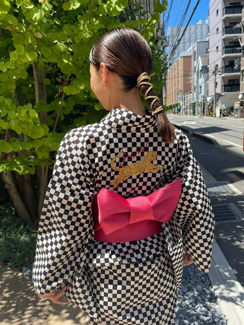 セミロング SEAM アキホのヘアスタイル