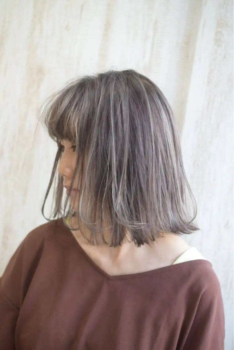 カラー illfrere / YUMEのヘアスタイル