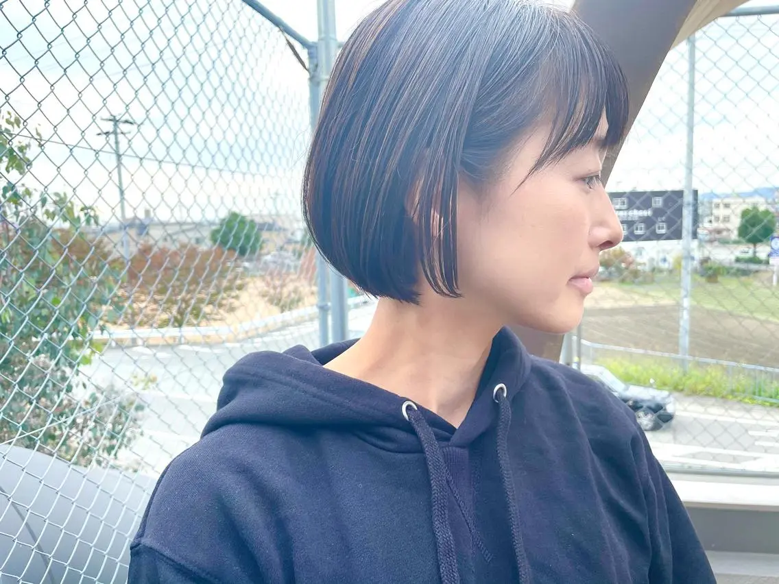 ショート 岡田 恭明のヘアスタイル