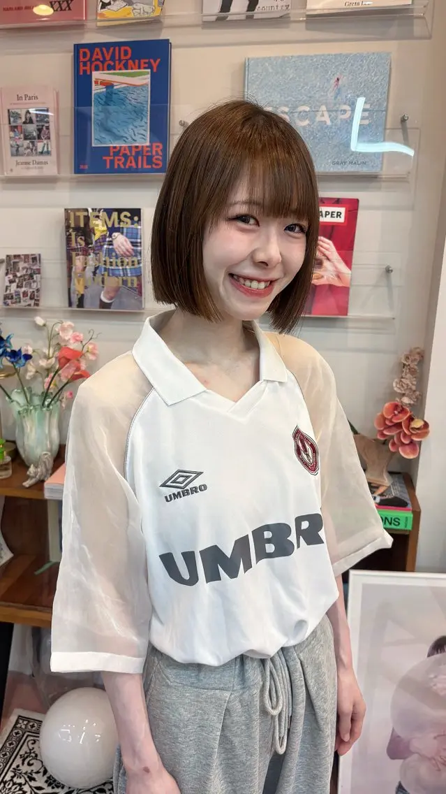 ショート ボブ 顔周りカット miteゆい カラーモデル募集のヘアスタイル