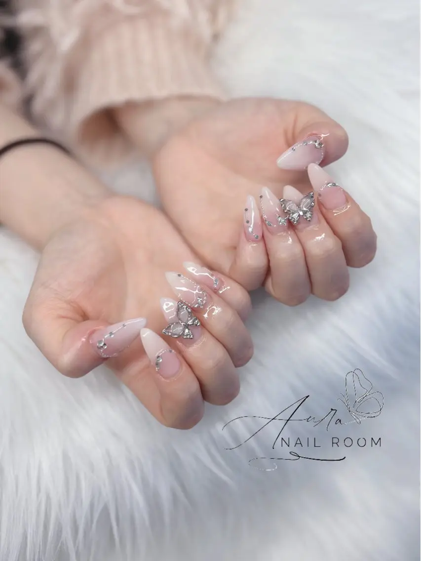 ネイル 持ち込み Aura Nail Roomのネイルデザイン